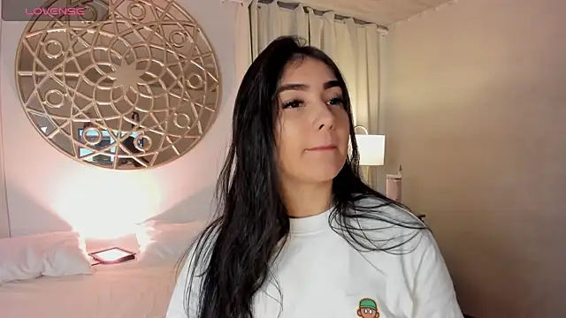 Belliinda 21 online show from March 28, 6:53 pm