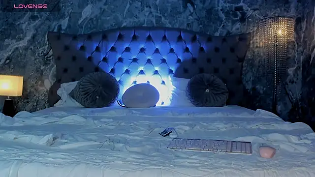 Belliinda 21 online show from April 9, 7:09 pm