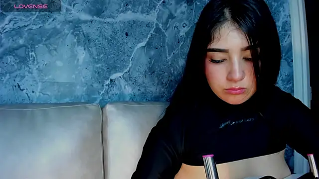 Belliinda 21 online show from November 3, 7:17 pm