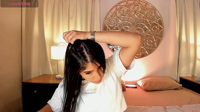 Belliinda 21 online show from June 2, 7:25 pm
