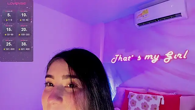 Snapshot of Belliinda_21 chatting on March 11, 7:14 pm Belliinda 21 online show from March 11, 7:14 pm