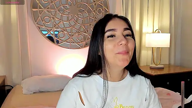 Snapshot of Belliinda_21 chatting on July 13, 7:13 pm Belliinda 21 online show from July 13, 7:13 pm