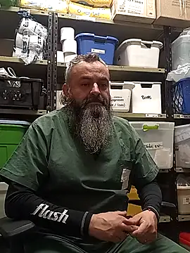 Snapshot of Cuervo663 chatting on June 27, 10:38 pm Cuervo663 online show from June 27, 10:38 pm