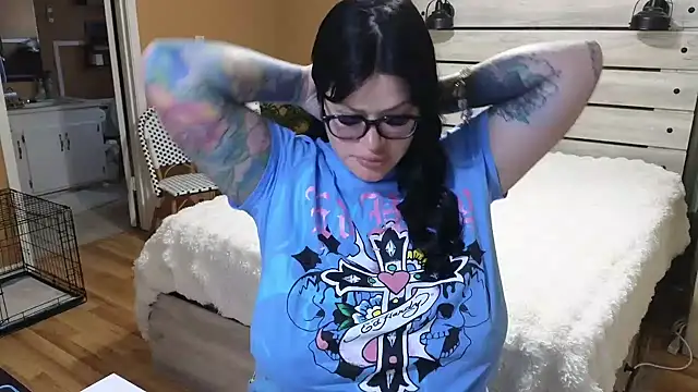 TexasTattooedHouseWife online show from March 25, 2:16 pm