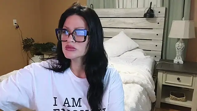 TexasTattooedHouseWife online show from December 5, 3:27 am