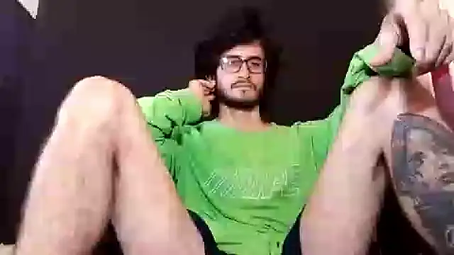 Loggan donnelly online show from November 9, 6:45 pm