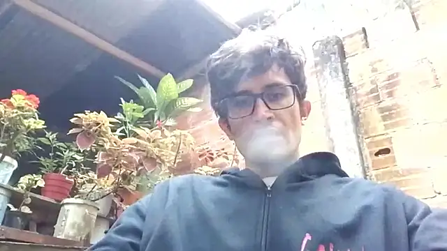 Loggan donnelly online show from February 9, 6:50 pm