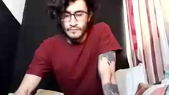 Loggan donnelly online show from November 10, 7:08 pm