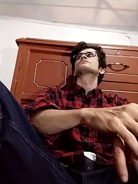 Loggan donnelly online show from March 31, 10:01 pm