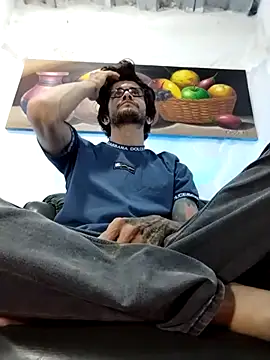 Loggan donnelly online show from April 18, 4:26 am