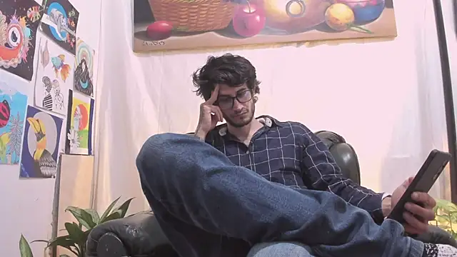 Snapshot of Loggan_donnelly chatting on April 30, 7:32 pm Loggan donnelly online show from April 30, 7:32 pm