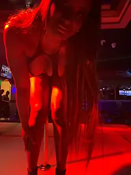 Snapshot of vilaisblack chatting on January 18, 12:35 am vilaisblack online show from January 18, 12:35 am