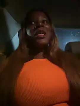 Snapshot of vilaisblack chatting on December 19, 6:45 am vilaisblack online show from December 19, 6:45 am