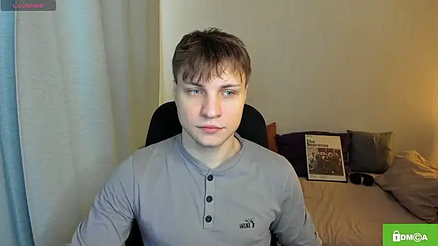 handsome guy01 online show from February 15, 2:16 pm