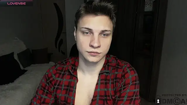 handsome guy01 online show from November 24, 9:37 pm