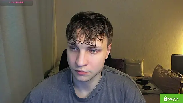 handsome guy01 online show from February 24, 3:46 pm