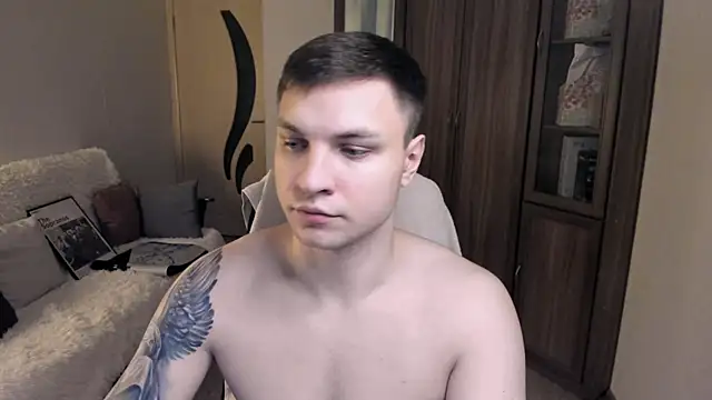 handsome guy01 online show from September 22, 11:33 pm