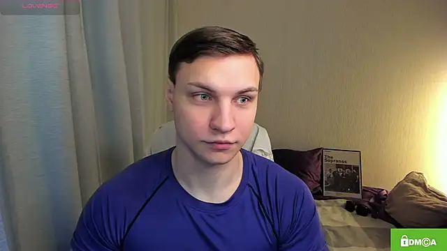 handsome guy01 online show from April 8, 11:17 pm