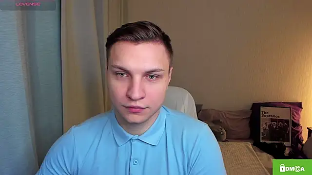 Snapshot of handsome_guy01 chatting on May 14, 11:35 pm handsome guy01 online show from May 14, 11:35 pm