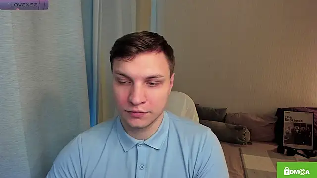 Snapshot of handsome_guy01 chatting on June 7, 7:24 am handsome guy01 online show from June 7, 7:24 am