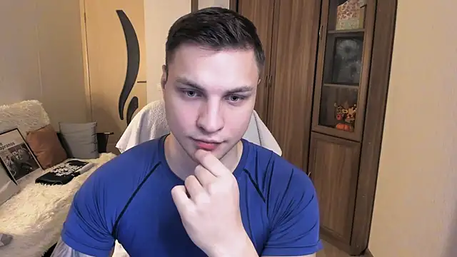 handsome guy01 online show from September 27, 7:31 pm