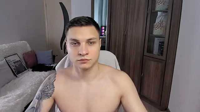 handsome guy01 online show from September 21, 12:05 am