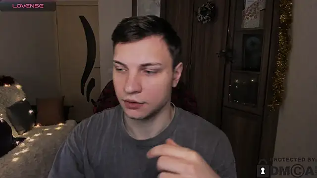 handsome guy01 online show from November 28, 12:00 am