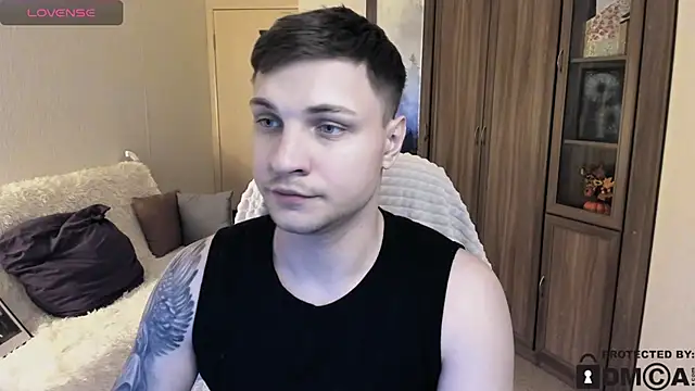 handsome guy01 online show from October 27, 5:58 pm