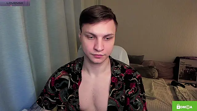 Snapshot of handsome_guy01 chatting on May 23, 9:03 pm handsome guy01 online show from May 23, 9:03 pm