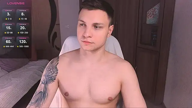 handsome guy01 online show from February 13, 10:43 pm