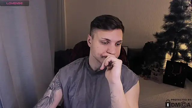 handsome guy01 online show from January 17, 12:15 am