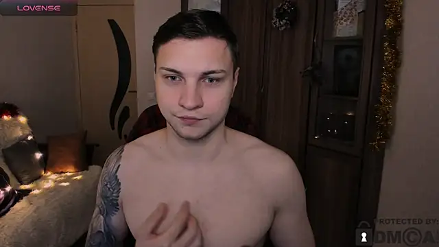 handsome guy01 online show from November 30, 3:29 am