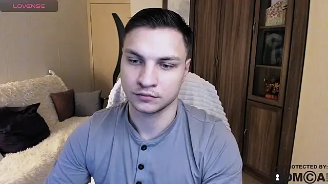 handsome guy01 online show from October 25, 7:36 pm