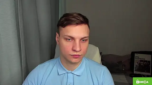 Snapshot of handsome_guy01 chatting on May 4, 5:33 am handsome guy01 online show from May 4, 5:33 am