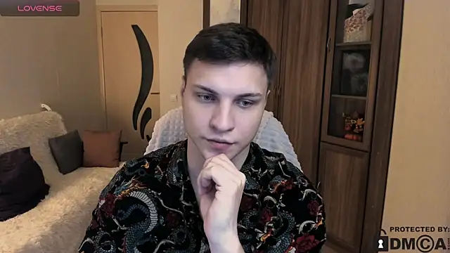 handsome guy01 online show from November 9, 7:01 am