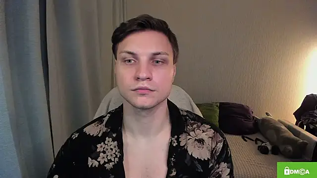 Snapshot of handsome_guy01 chatting on June 29, 11:59 pm handsome guy01 online show from June 29, 11:59 pm