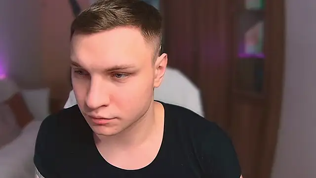 handsome guy01 online show from March 8, 12:55 am