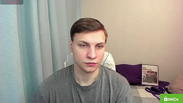 handsome guy01 online show from April 11, 4:42 am