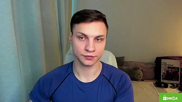 Snapshot of handsome_guy01 chatting on May 17, 8:25 am handsome guy01 online show from May 17, 8:25 am