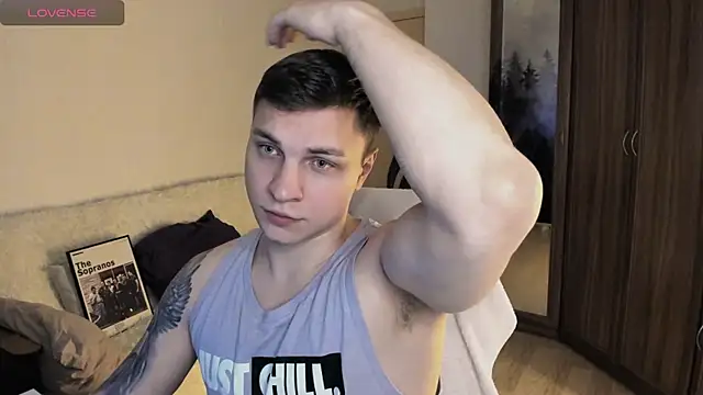 handsome guy01 online show from October 6, 3:35 pm