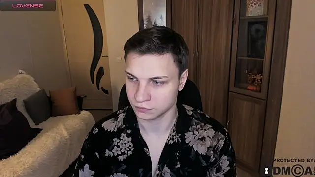 handsome guy01 online show from November 25, 10:32 pm