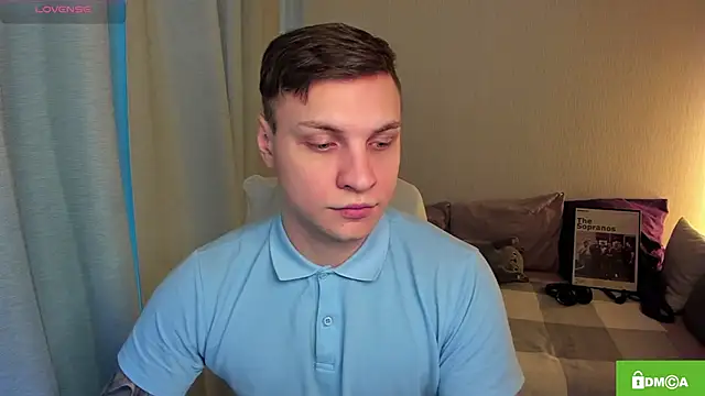 Snapshot of handsome_guy01 chatting on May 1, 3:22 am handsome guy01 online show from May 1, 3:22 am