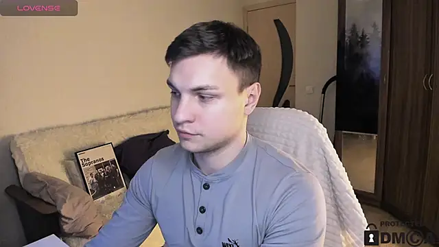 handsome guy01 online show from October 12, 7:04 pm