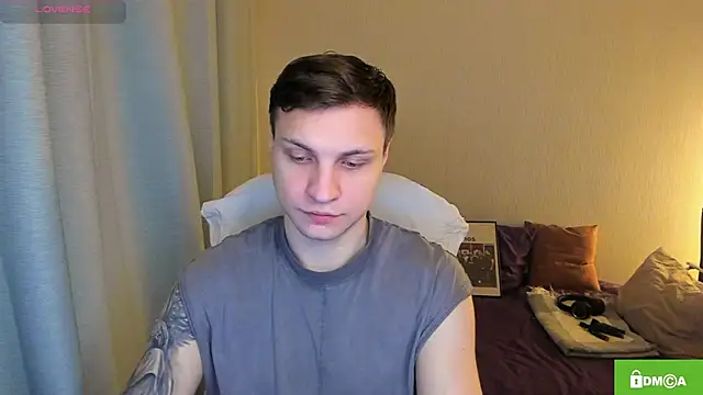 handsome guy01 online show from March 4, 12:40 am