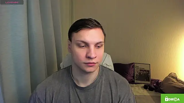 handsome guy01 online show from April 9, 7:53 pm