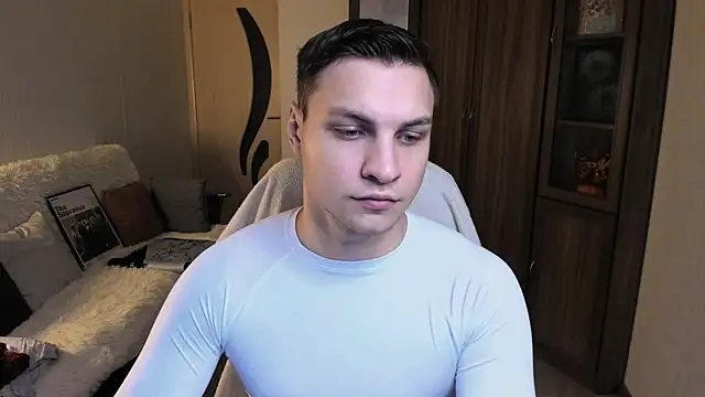 handsome guy01 online show from September 26, 6:59 pm