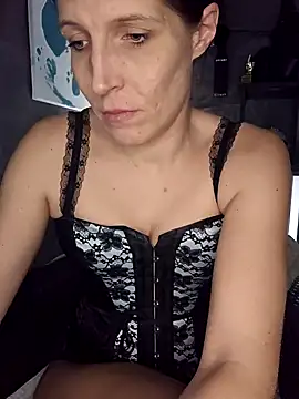 Lenchen  online show from February 18, 10:47 pm