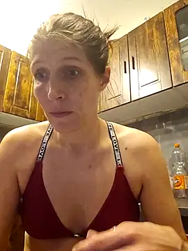 Lenchen  online show from March 4, 9:00 pm