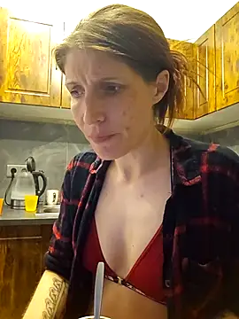 Lenchen  online show from March 27, 9:05 pm