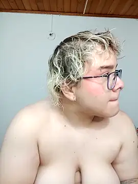 amalia love online show from November 29, 4:29 pm